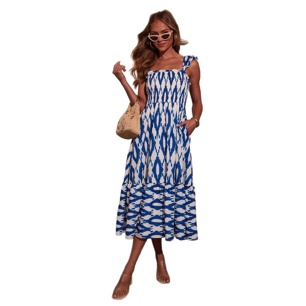 Waist-slimming pleated halter pendulum dress